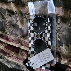 Mackenzie -childs sunglasses uv gorgeous very cool love matching bag aviator